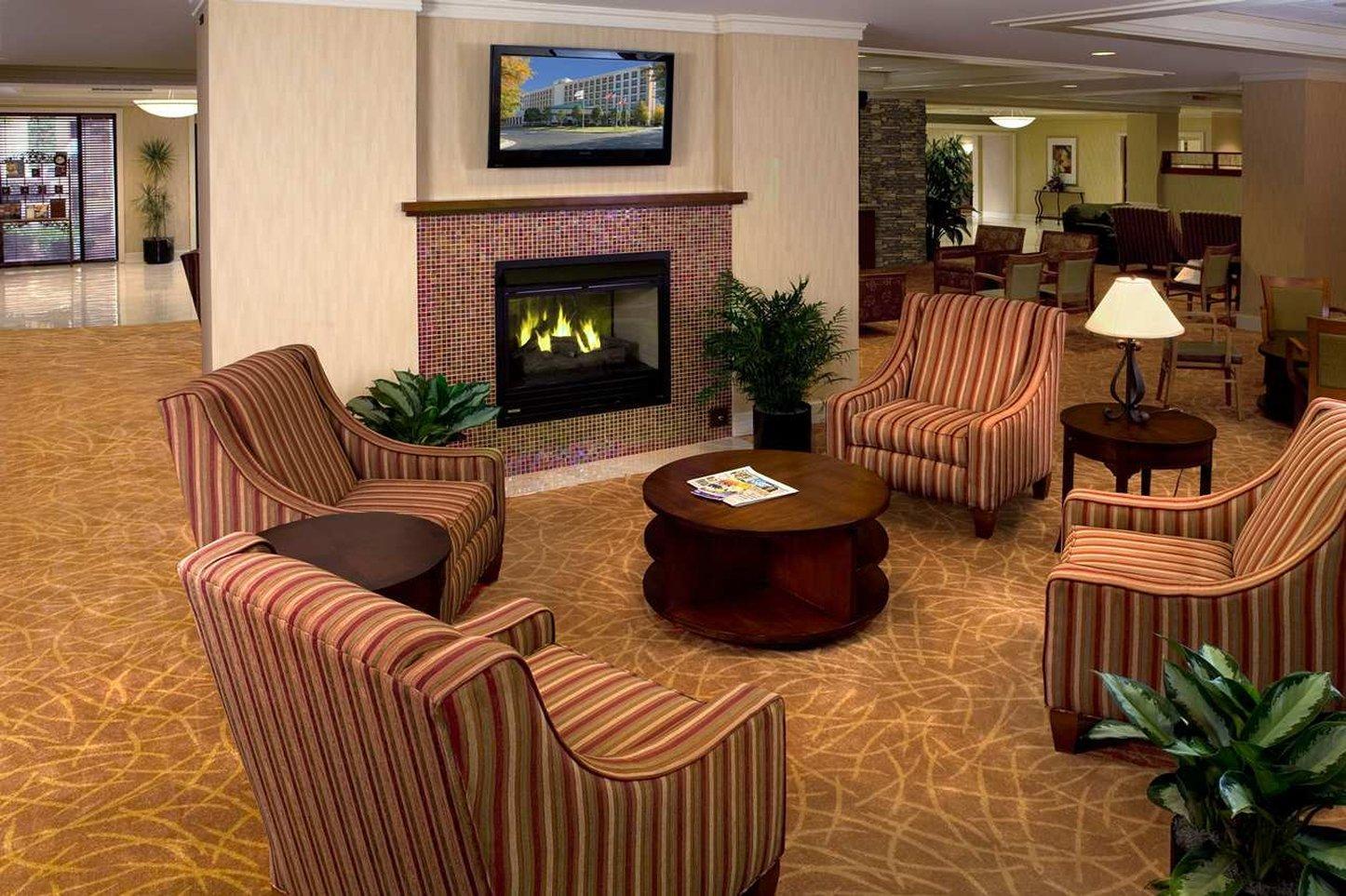 Hotel Doubletree By Hilton Atlanta Airport College Park Exterior foto